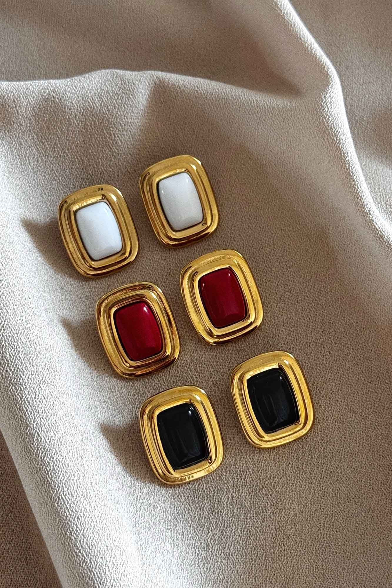 cercei inox, auriu, perle de cultura, cercei statement, cadou, bijuterii, realizat manual, cercei hipoalergenici, agata alba, vintage, pietre semipretioase