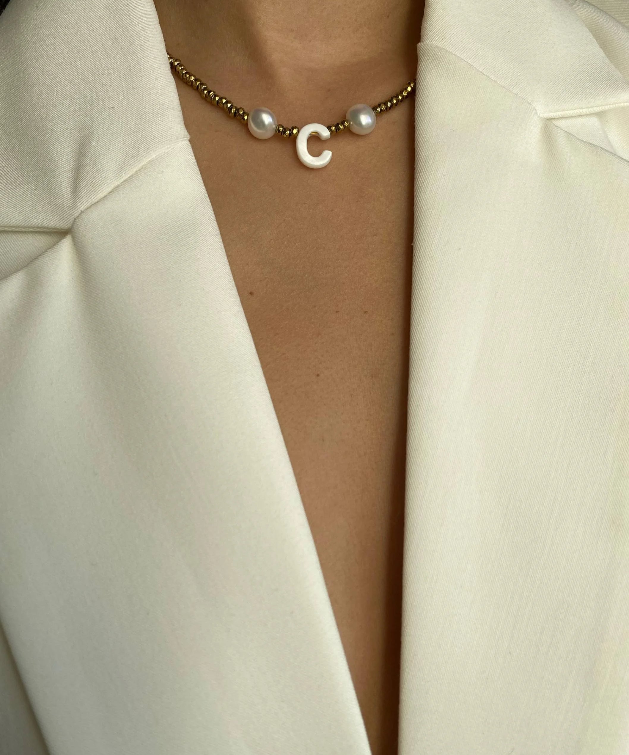 Colier, inox, aur, hipoalergenic, cadou, handmade, realizat manual, bijuterii, perle de cultura, pietre semipretioase, hematite, sidef, initiala, personalizat