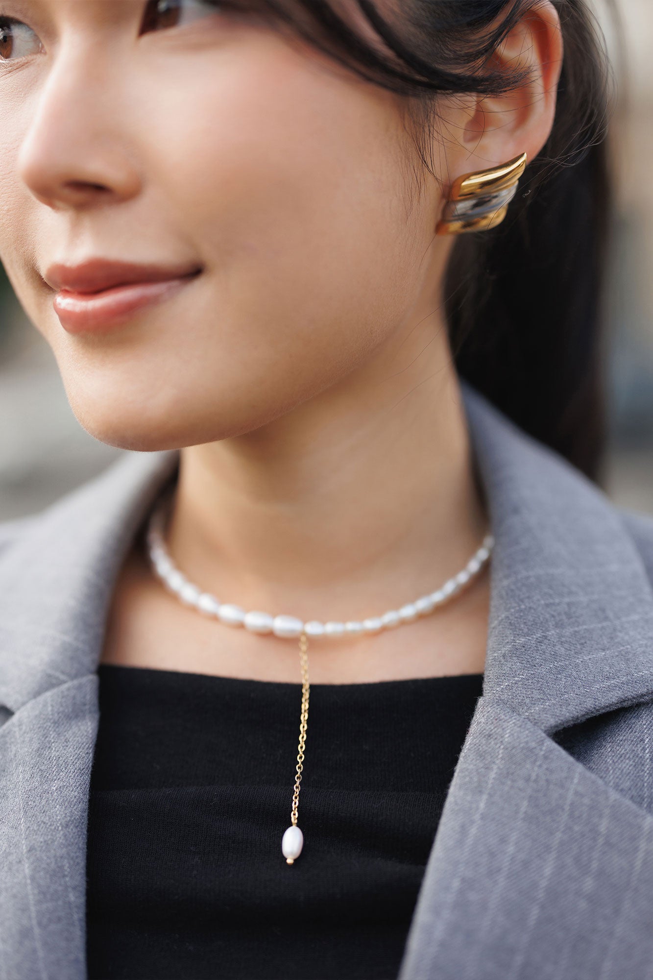 Colier, inox, aur, hipoalergenic, cadou, handmade, realizat manual, bijuterii, perle de cultura, pandantiv, perla baroc, auriu, pietre semipretioase, hematite, , accesorii, handcrafted, statement, lant, lantisor, cadou, asimetrie