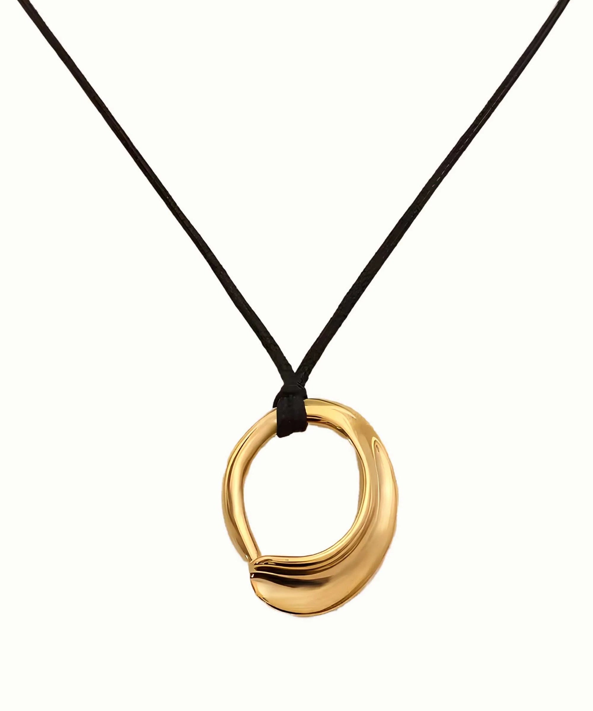 Colier, inox, aur, hipoalergenic, cadou, handmade, realizat manual, bijuterii, pandantiv, lant, snur, asimetrie, statement