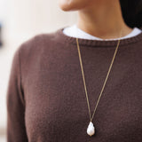 Colier, inox, aur, hipoalergenic, cadou, handmade, realizat manual, bijuterii, perle de cultura, pandantiv, perla baroc, auriu, pietre semipretioase, hematite, , accesorii, handcrafted, statement, lant, lantisor, cadou, argint, aur