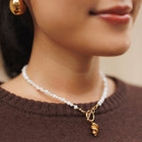 Colier, inox, aur, hipoalergenic, cadou, handmade, realizat manual, bijuterii, perle de cultura, pandantiv, perla baroc, auriu, pietre semipretioase, hematite, , accesorii, handcrafted, statement, lant, lantisor, cadou