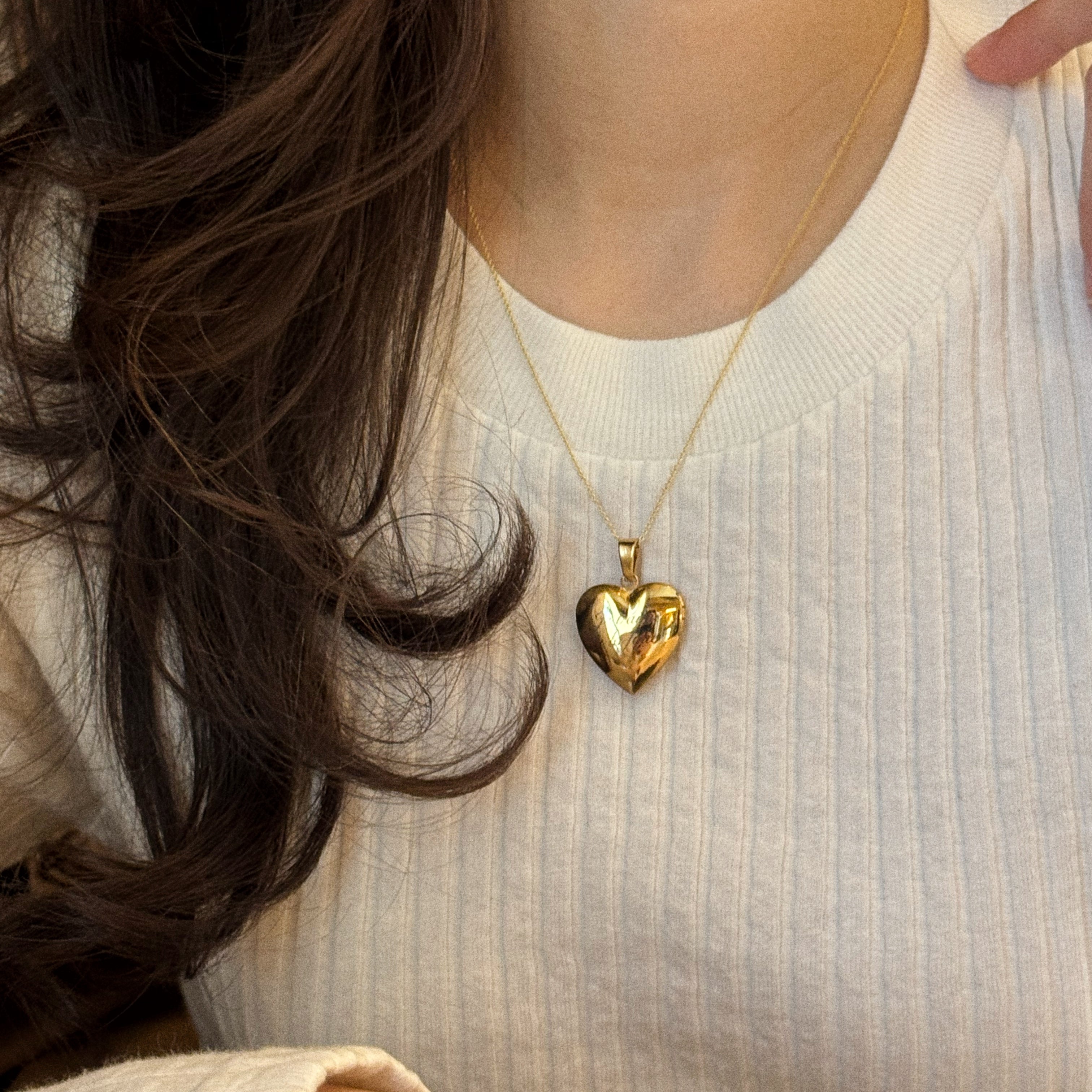 Colier, inox, hipoalergenic, cadou, handmade, realizat manual, bijuterii, perle de cultura, pietre semipretioase, initiala, personalizat, mesaj, cadou inedit, plic, placat cu aur, auriu, gravura